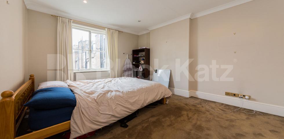 			2 Bedroom, 1 bath, 1 reception Flat			 Kendal Street, Hyde Park